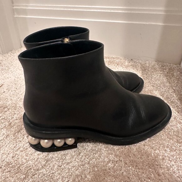 Nicholas Kirkwood black bootie with pearl detail - Picture 1 of 5